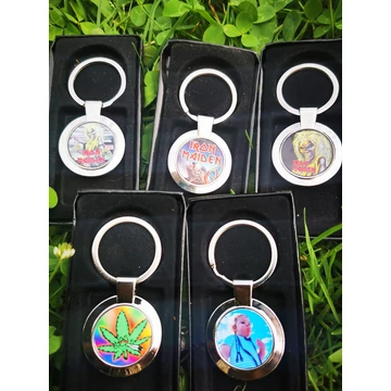 Egyedi szublimált kulcstartó – tartós, fém betétes ajándék